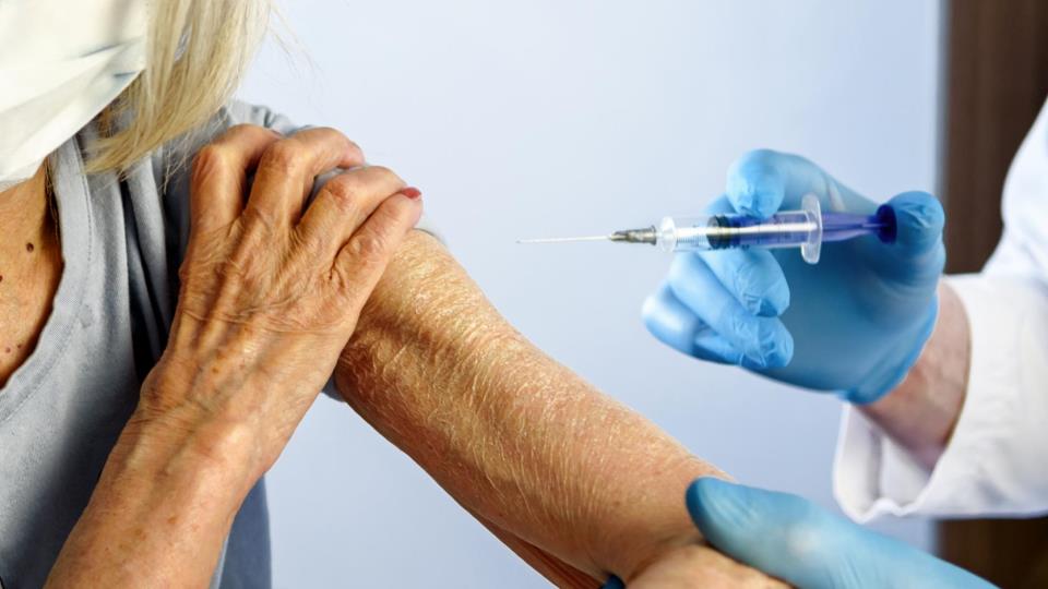 Lenke til artikkel: Koronavaksine høsten 2026