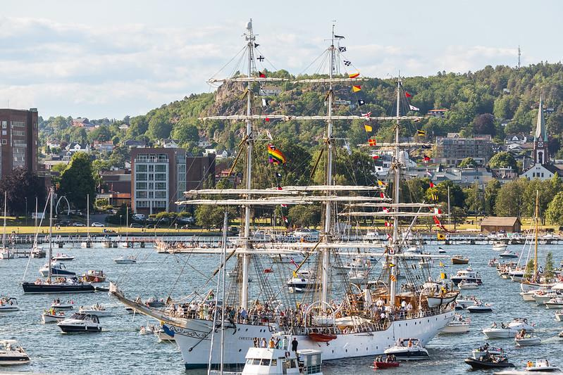 båtkortesje i Sandefjord - Klikk for stort bilde